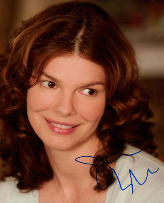 Jeanne Tripplehorn autograph