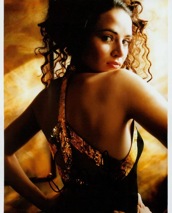 Mia Maestro autograph