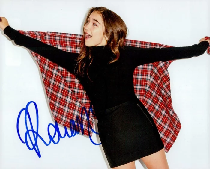 Rowan Blanchard autograph