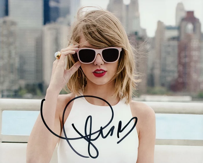 Taylor Swift autograph