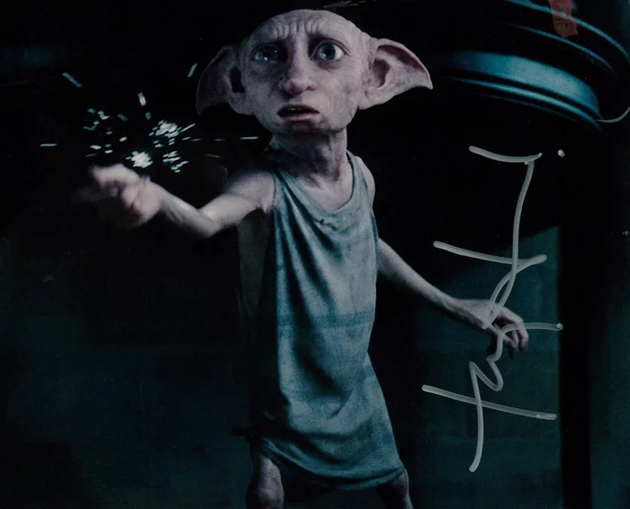 Toby Jones autograph