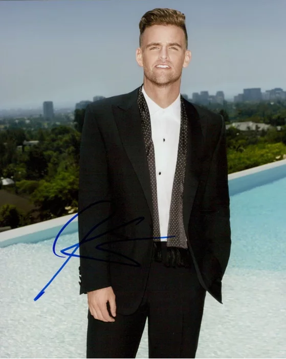 Jonny Drubel autograph