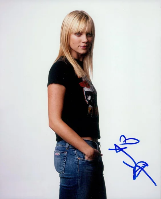 Amy Smart autograph