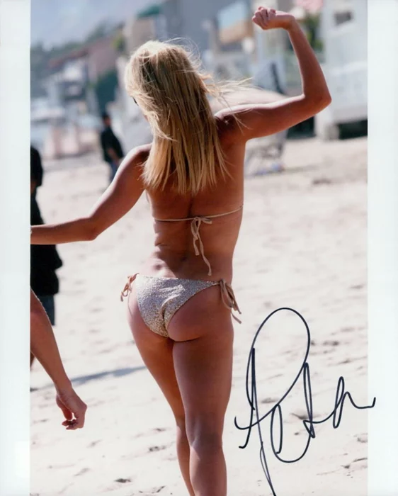 Peta Murgetroyd autograph