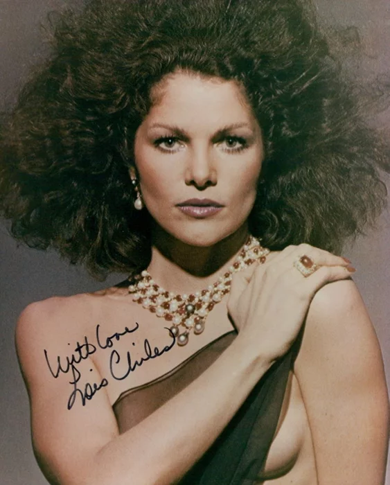 Lois Chiles autograph