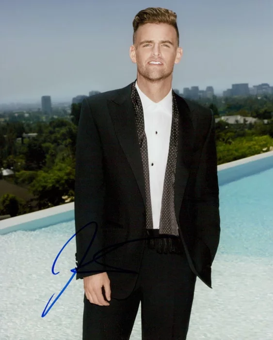 Jonny Drubel autograph