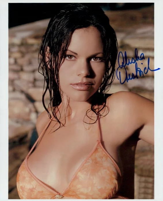 Alesha Oreskovich autograph