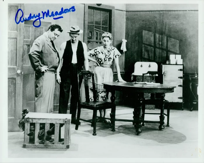 Audrey Meadows autograph