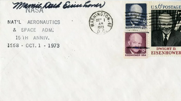 Mamie Daud Eisenhower autograph