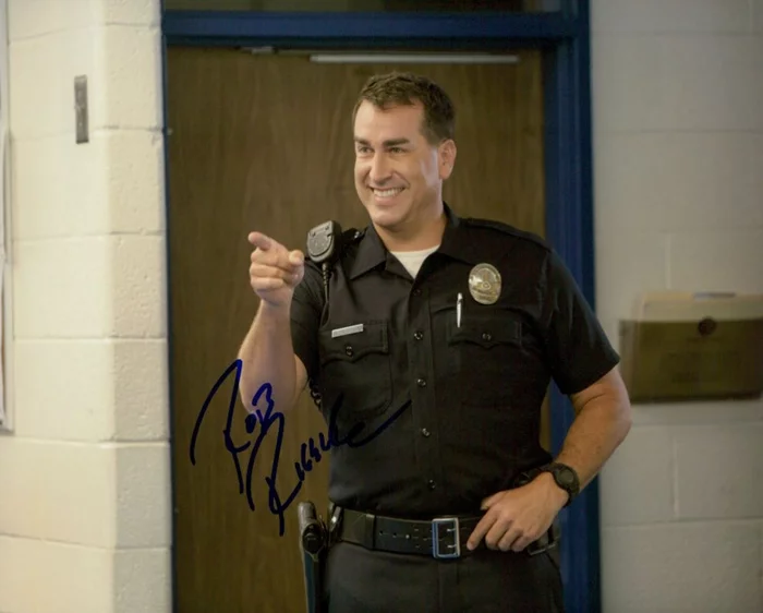 Rob Riggle autograph