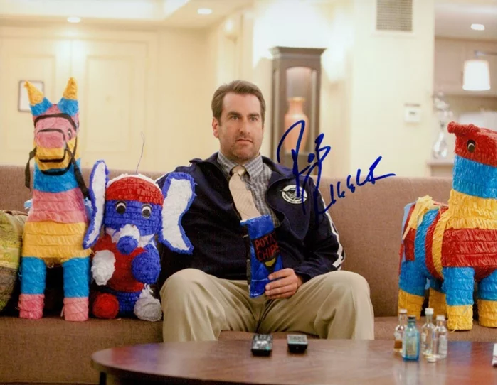 Rob Riggle autograph