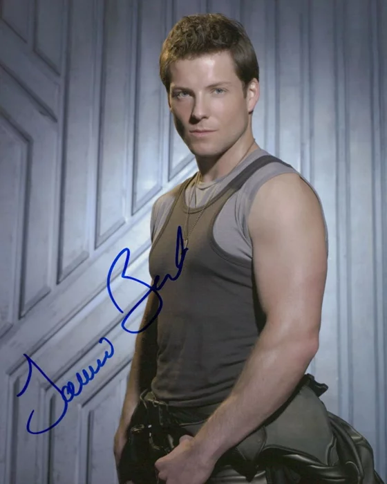 Jamie Bamber autograph