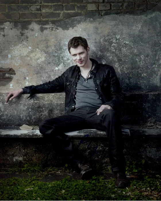 Joseph  Morgan autograph