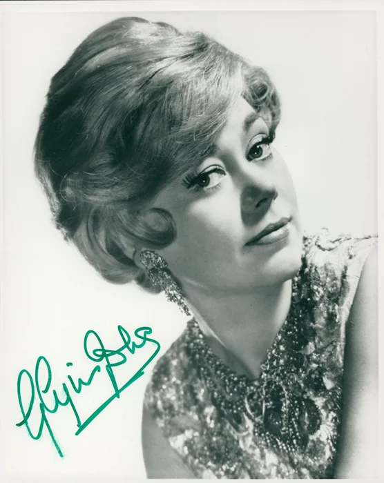 Glynis Johns autograph