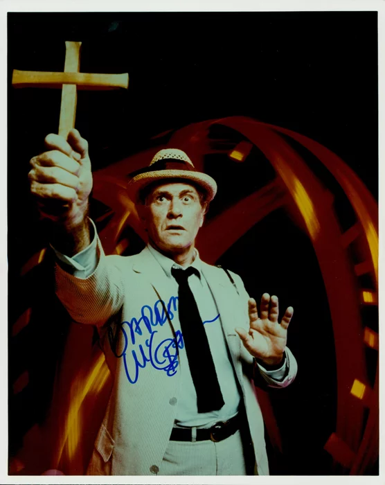 Darren McGavin autograph