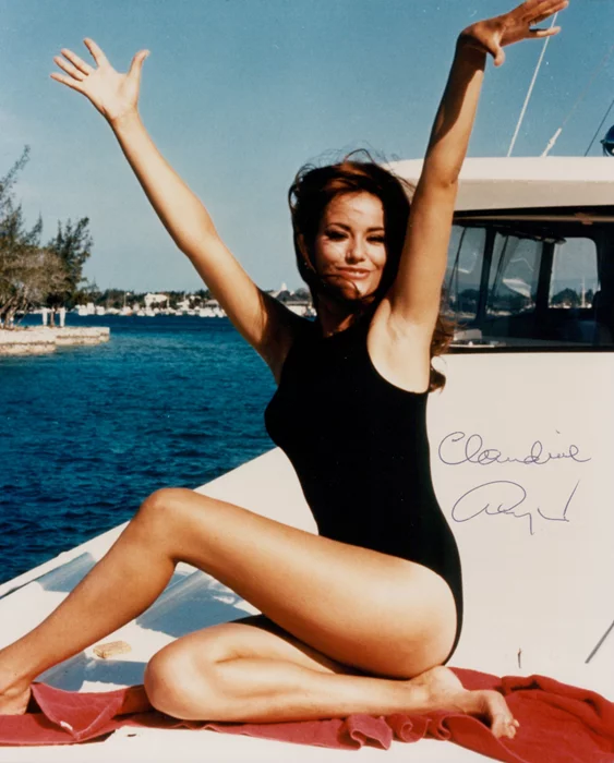 Claudine Auger autograph