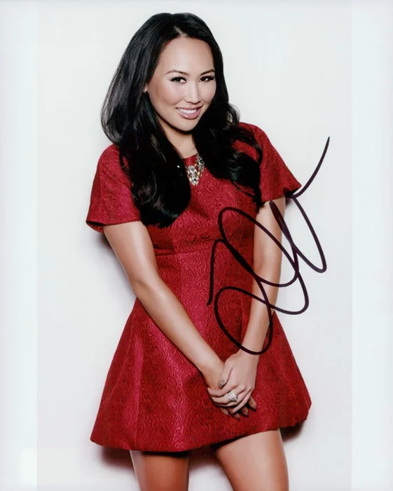 Dorothy Wang autograph