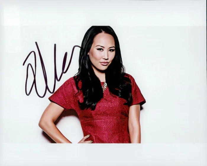 Dorothy Wang autograph