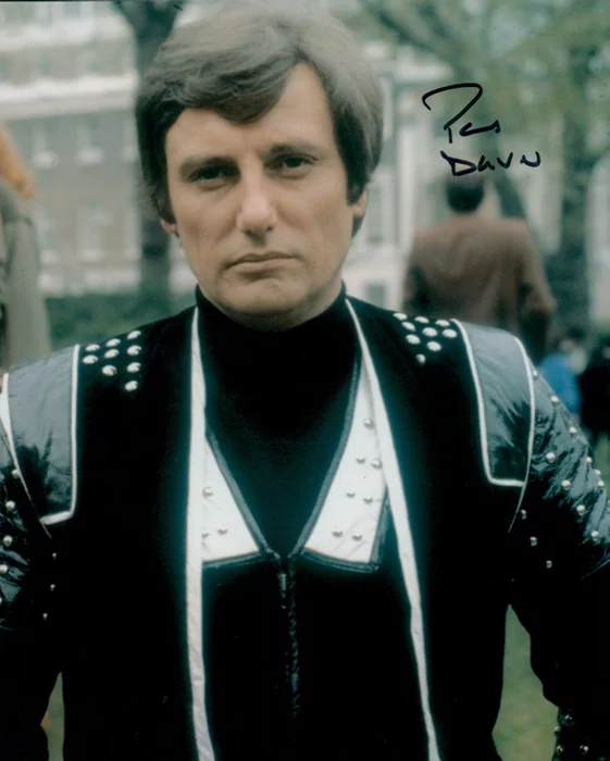 Paul Darrow autograph
