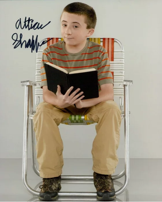 Atticus Shaffer autograph