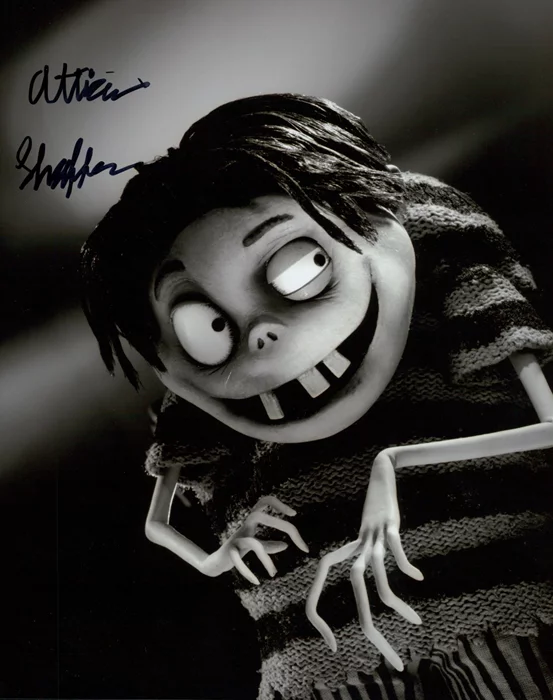 Atticus Shaffer autograph