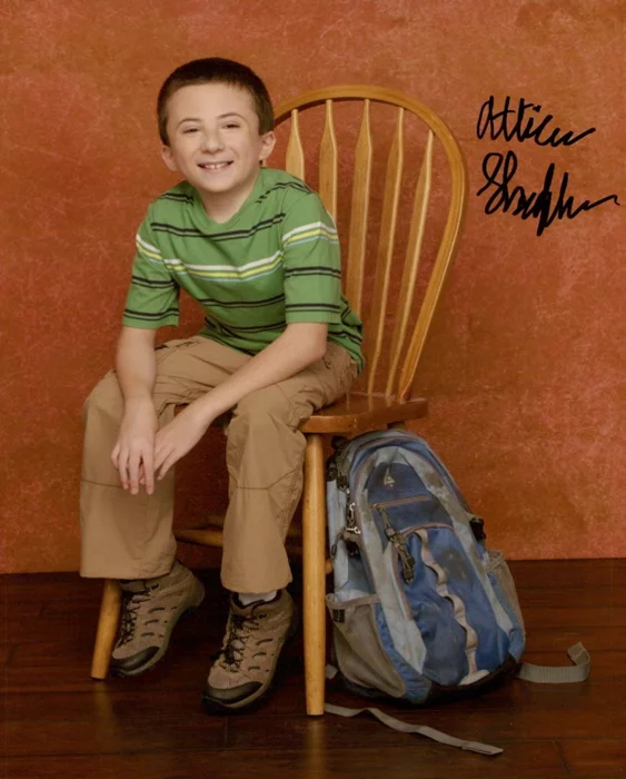 Atticus Shaffer autograph