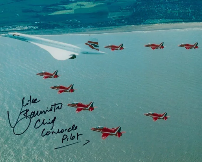 Mike Bannister autograph