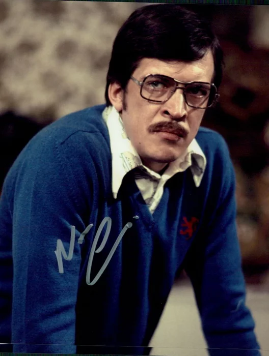 Norman Eshley autograph