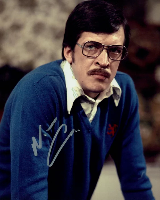 Norman Eshley autograph