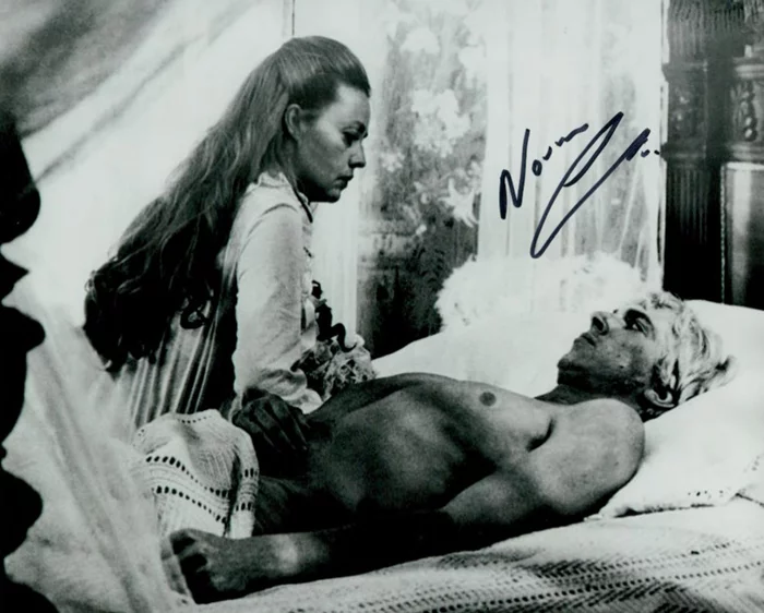 Norman Eshley autograph