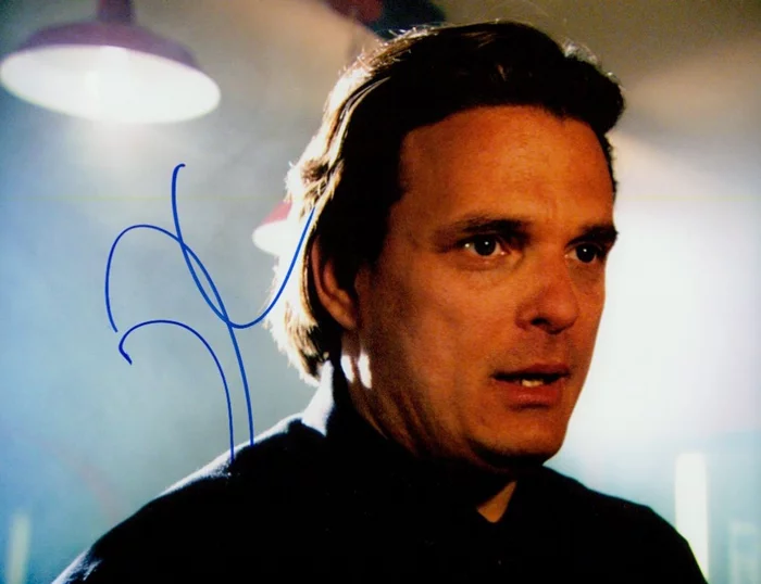 Damian Chapa autograph