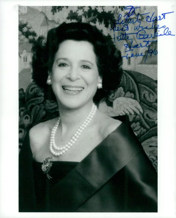 Kitty Carlisle autograph