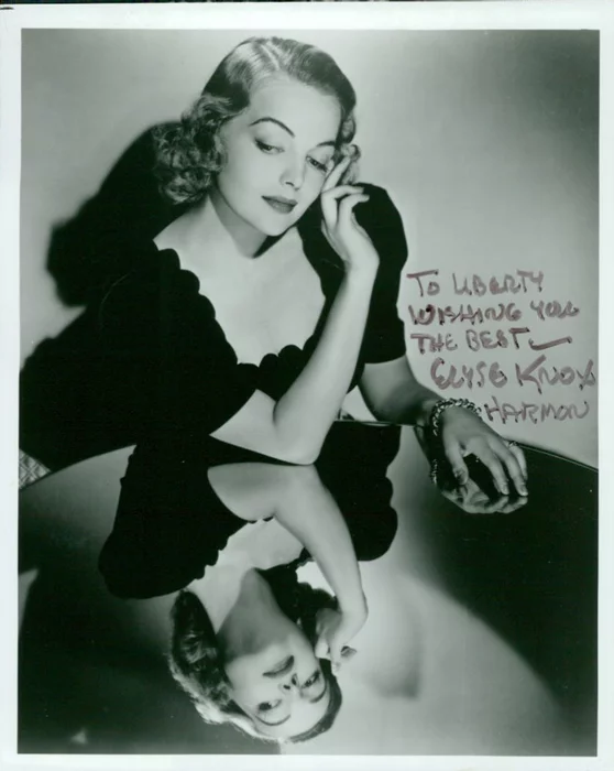 Elyse Knox autograph