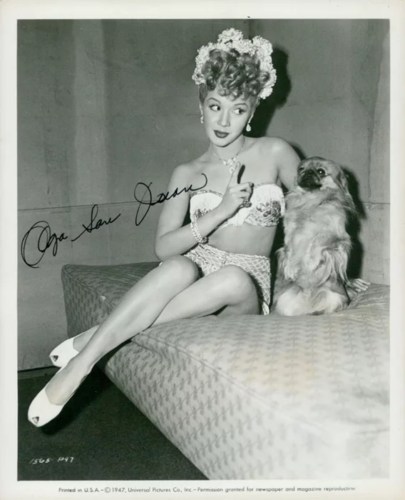 Olga San Juan autograph