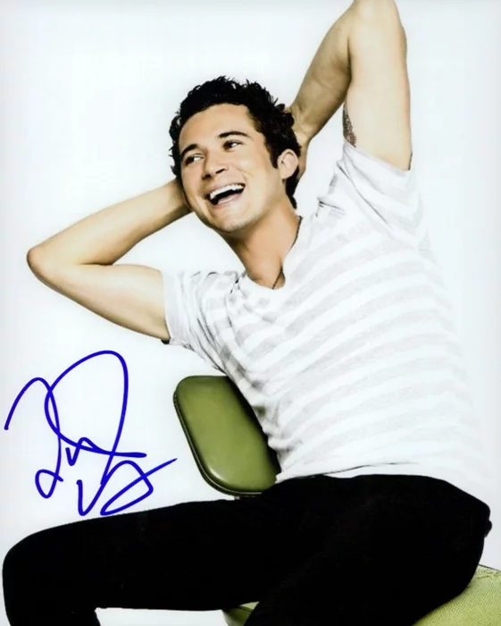 Justin Willman autograph