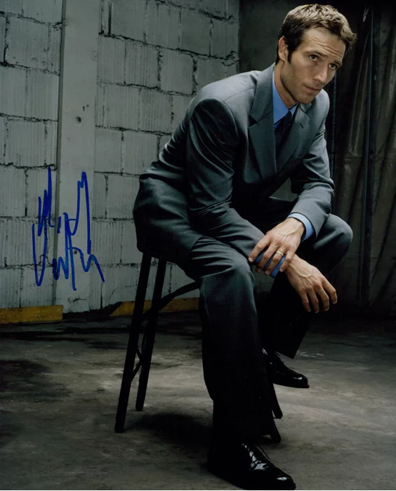 Michael Vartan autograph