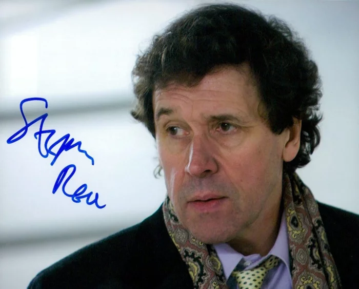 Stephen Rea autograph