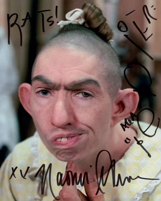 Naomi Grossman autograph