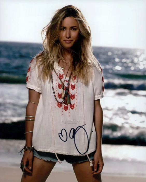 Jillian Zinser autograph