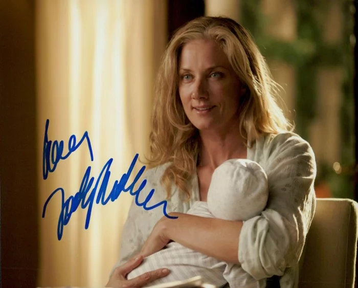 Joely Richardson autograph