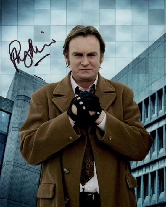 Philip Glenister autograph