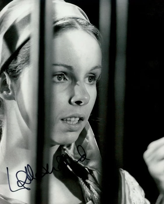 Lalla Ward autograph