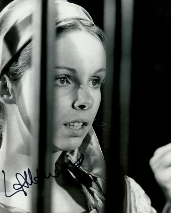Lalla Ward autograph
