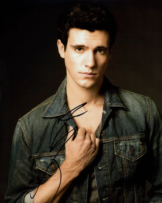 Drew Roy autograph