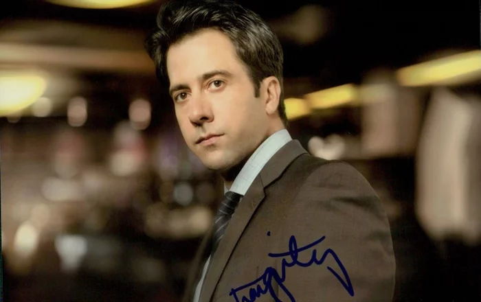 Troy Garity autograph