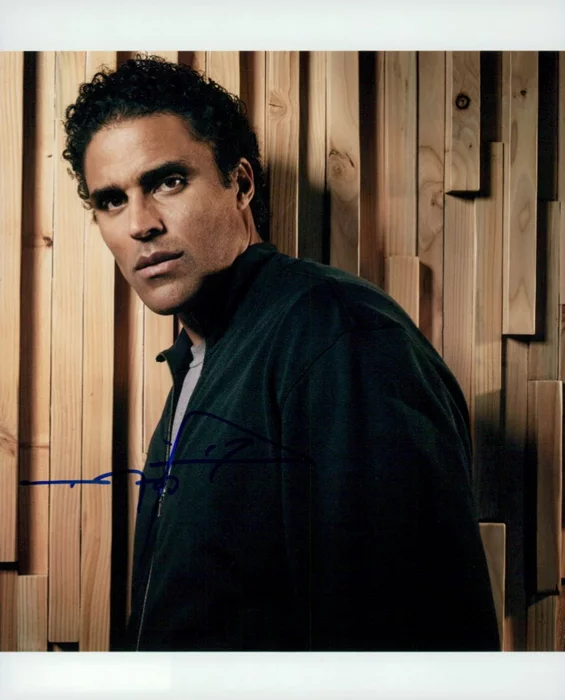 Rick Fox autograph