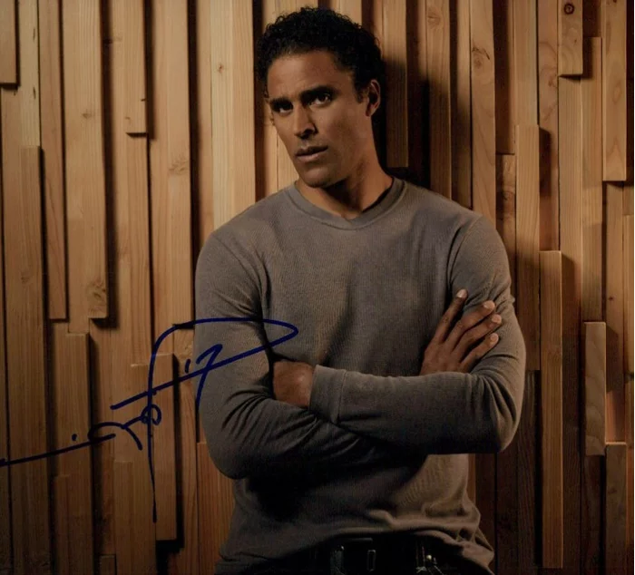 Rick Fox autograph