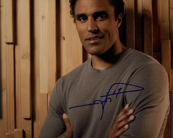 Rick Fox autograph