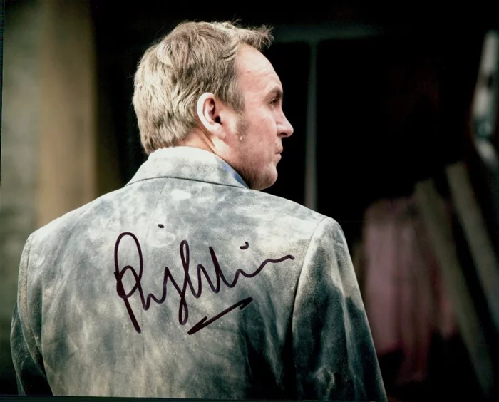 Philip Glenister autograph