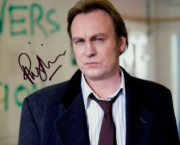 Philip Glenister autograph